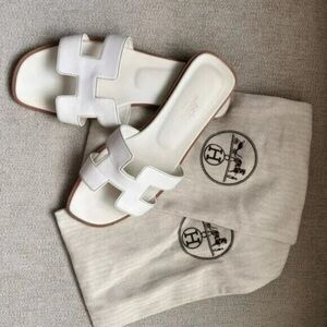 💥Hermès Oran Sandals in White 💥